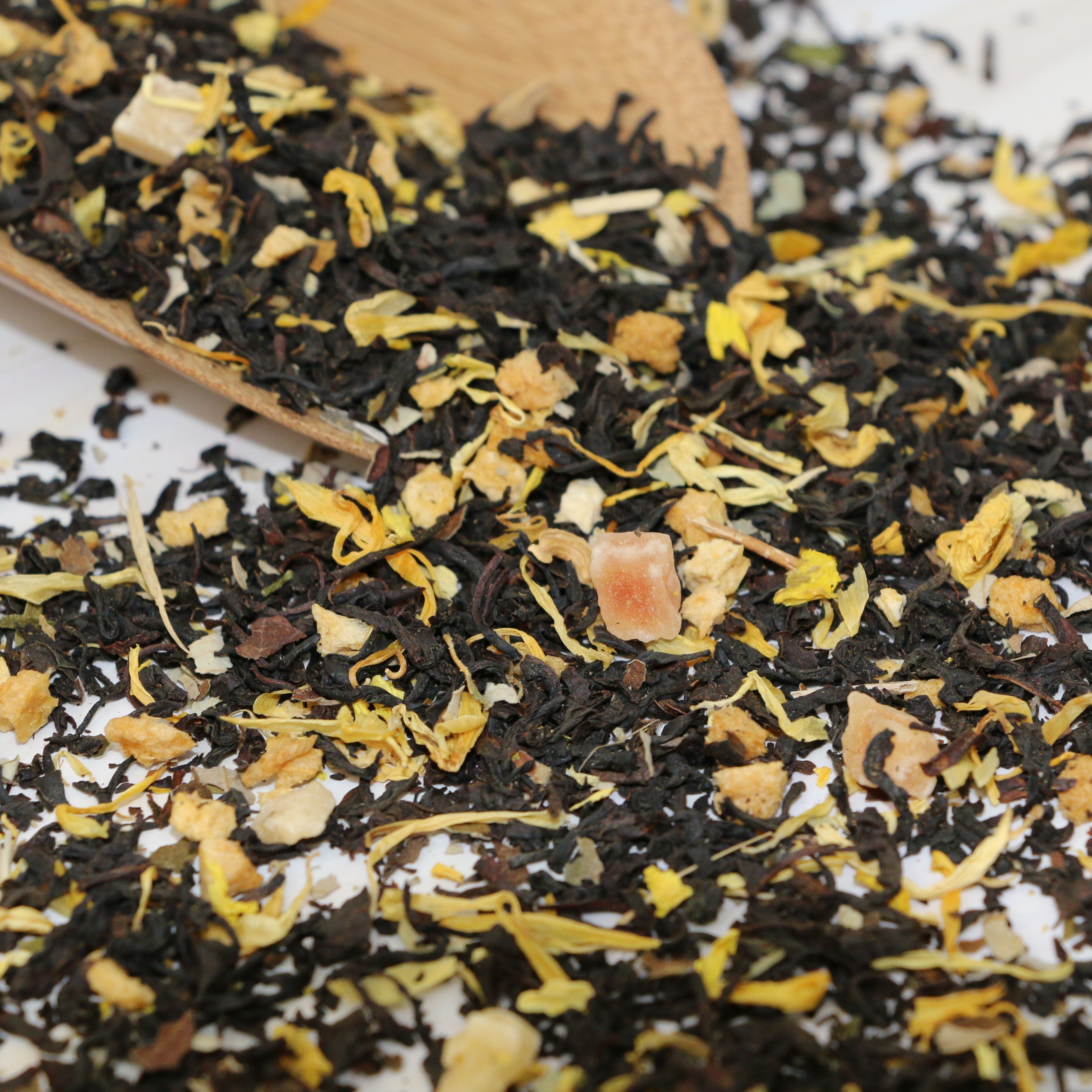 PEACH APRICOT BALCK TEA